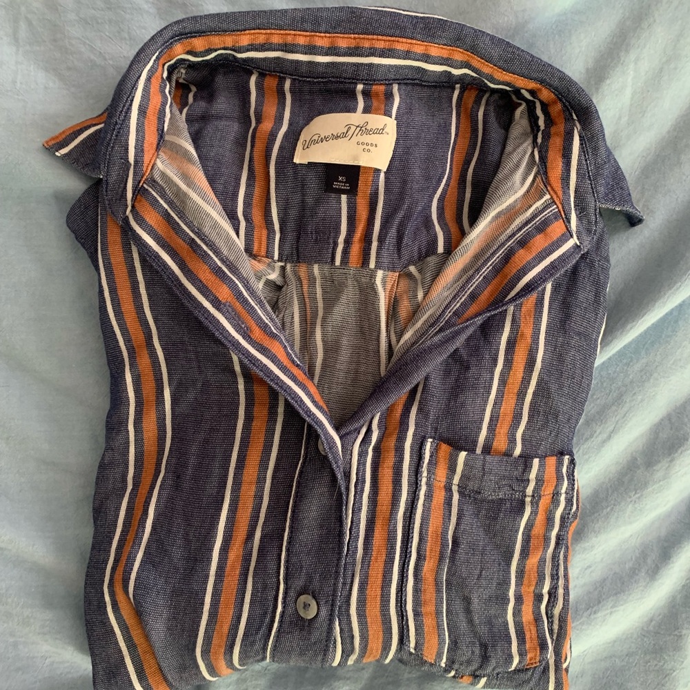 Universal Thread button down shirt